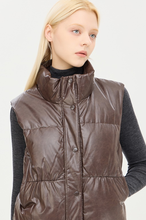 https://img.benettonmall.com/PARTS/KS/24F/SAPD87461BR_MB_D3.jpg