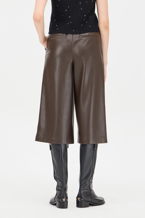 https://img.benettonmall.com/PARTS/KS/24F/SAPT39461BR_MB_D2.jpg
