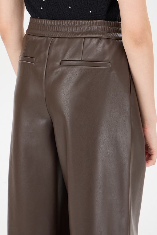 https://img.benettonmall.com/PARTS/KS/24F/SAPT39461BR_MB_D4.jpg