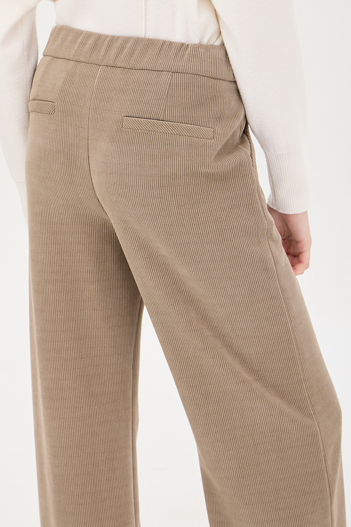 https://img.benettonmall.com/PARTS/KS/24F/SAPT43461ED_MB_D4.jpg