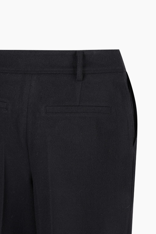 https://img.benettonmall.com/PARTS/KS/24F/SAPT44461BK_MB_D13.jpg