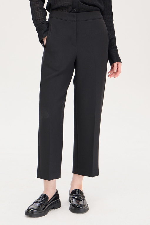 https://img.benettonmall.com/PARTS/KS/24F/SAPT46461BK_MB_D2.jpg