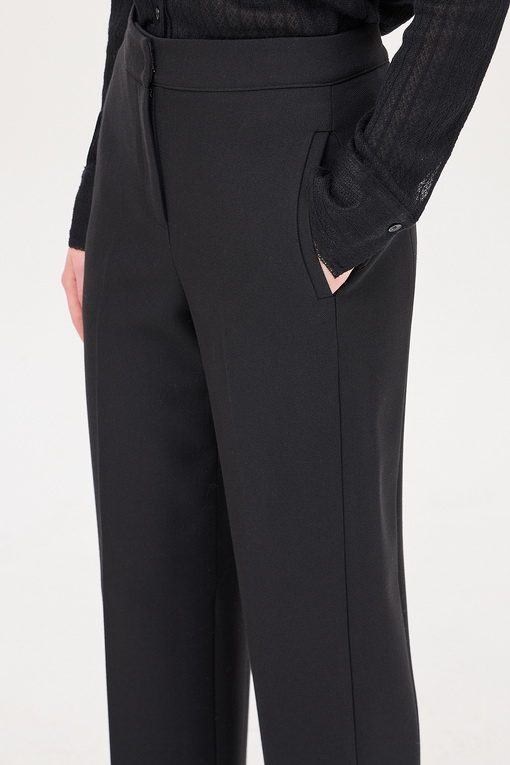 https://img.benettonmall.com/PARTS/KS/24F/SAPT46461BK_MB_D3.jpg