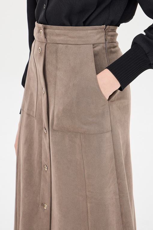 https://img.benettonmall.com/PARTS/KS/24F/SASK10441BR_MB_D4.jpg