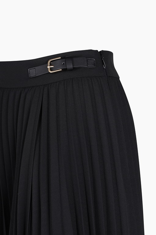 https://img.benettonmall.com/PARTS/KS/24F/SASK33461BK_MB_D12.jpg