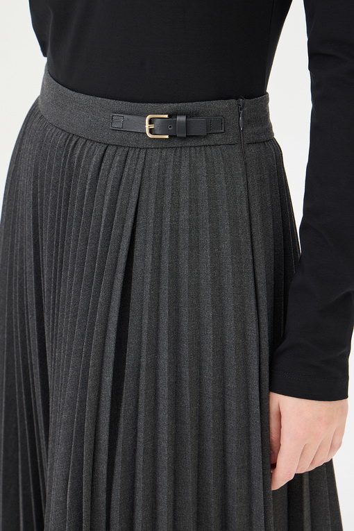 https://img.benettonmall.com/PARTS/KS/24F/SASK33461DG_MB_D3.jpg