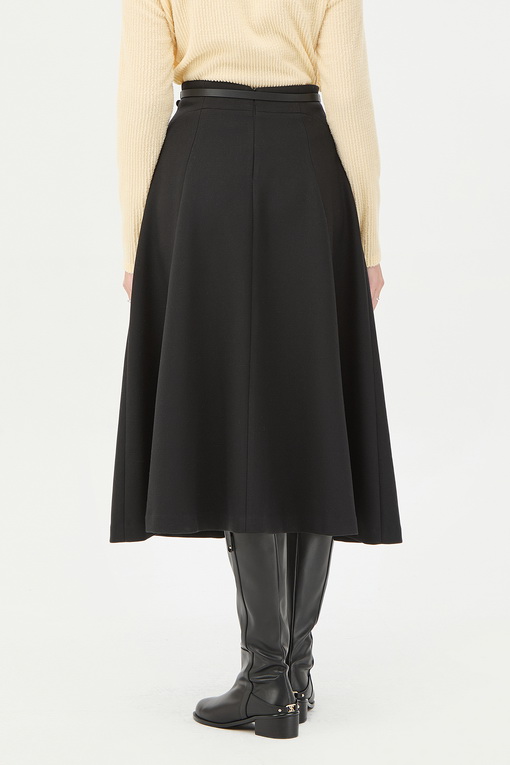 https://img.benettonmall.com/PARTS/KS/24F/SASK35461BK_MB_D2.jpg