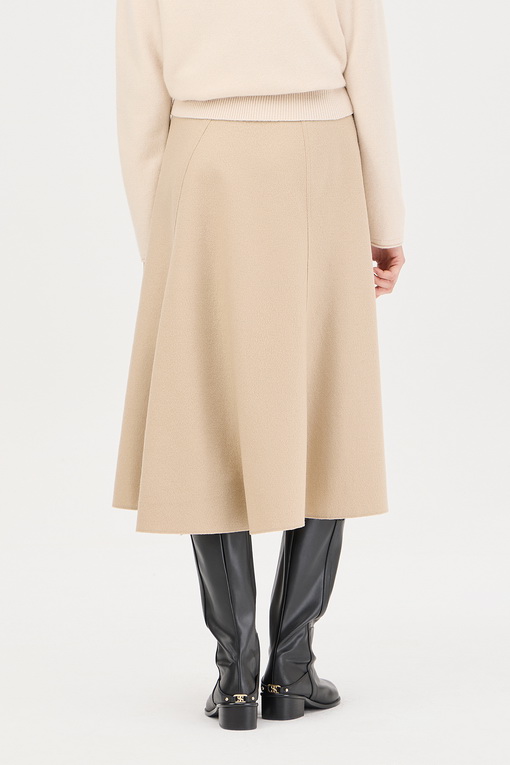 https://img.benettonmall.com/PARTS/KS/24F/SASK37461BG_MB_D2.jpg