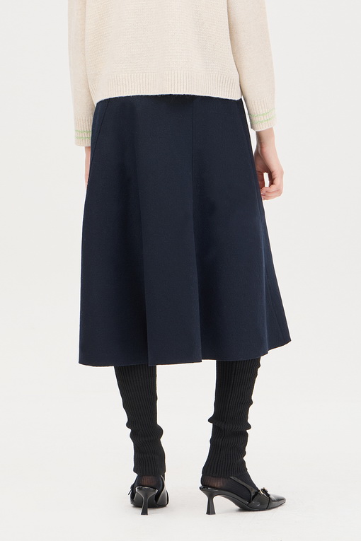 https://img.benettonmall.com/PARTS/KS/24F/SASK37461DN_MB_D2.jpg