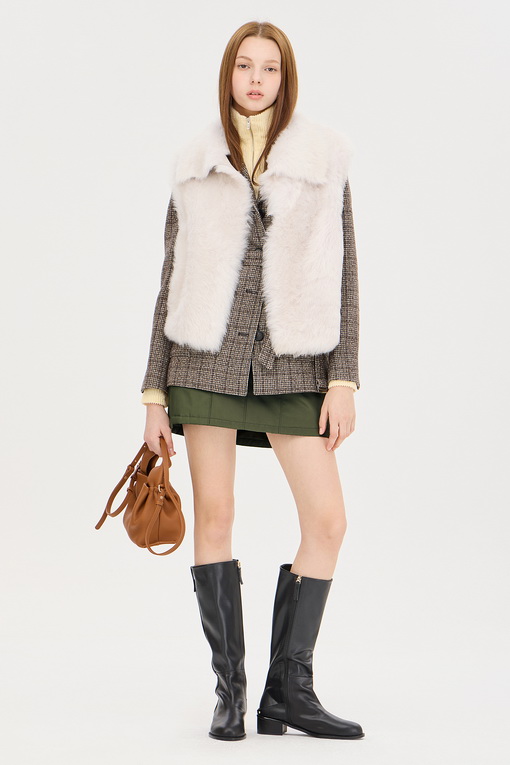 https://img.benettonmall.com/PARTS/KS/24F/SASK41461KA_MB_D5.jpg