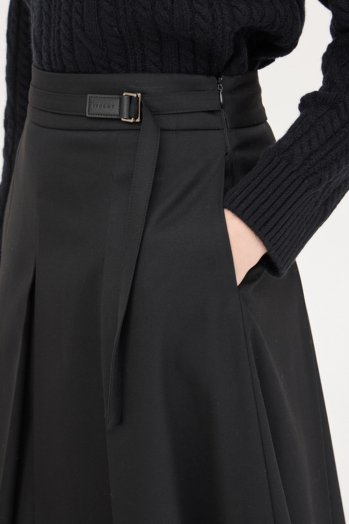 https://img.benettonmall.com/PARTS/KS/24F/SASK43461BK_MB_D4.jpg