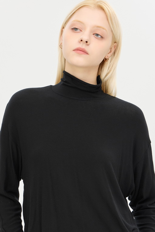 https://img.benettonmall.com/PARTS/KS/24F/SATS14441BK_MB_D3.jpg