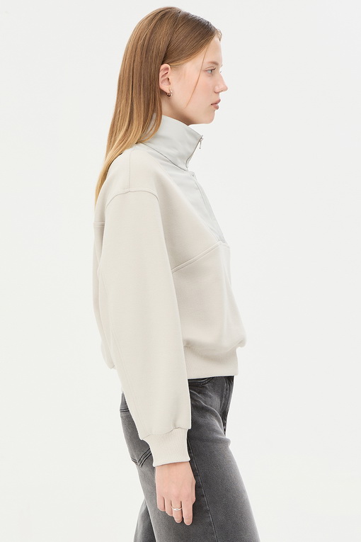 https://img.benettonmall.com/PARTS/KS/24F/SATS35461BE_MB_D1.jpg