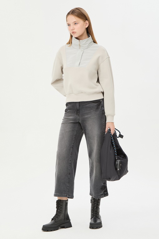 https://img.benettonmall.com/PARTS/KS/24F/SATS35461BE_MB_D5.jpg