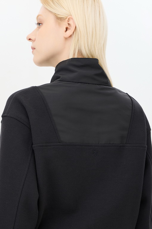 https://img.benettonmall.com/PARTS/KS/24F/SATS35461BK_MB_D4.jpg