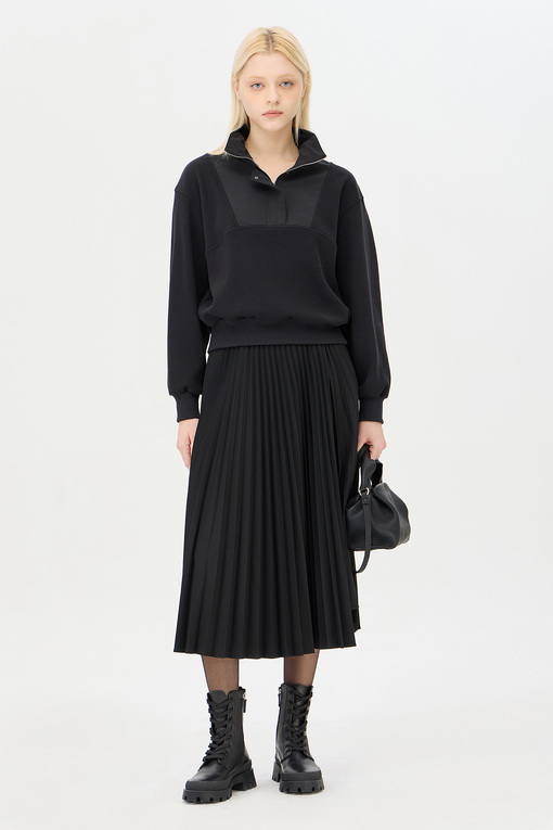 https://img.benettonmall.com/PARTS/KS/24F/SATS35461BK_MB_D5.jpg