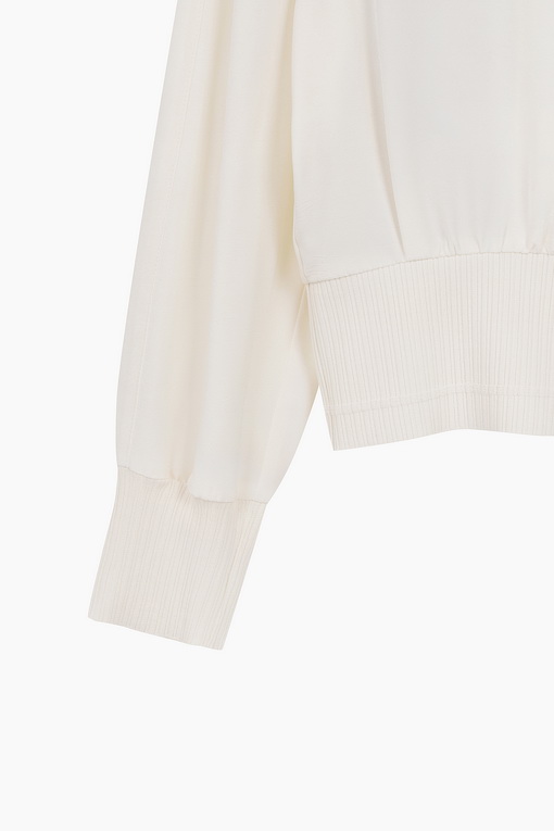 https://img.benettonmall.com/PARTS/KS/24F/SAWS33461BE_MB_D13.jpg
