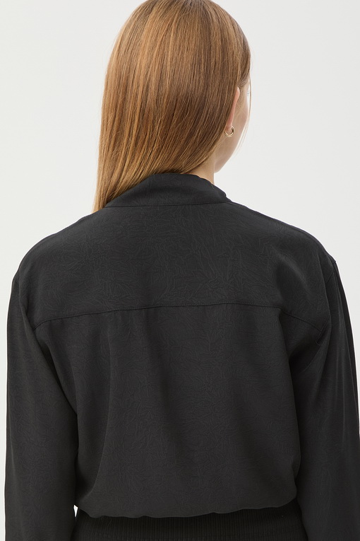 https://img.benettonmall.com/PARTS/KS/24F/SAWS33461BK_MB_D4.jpg