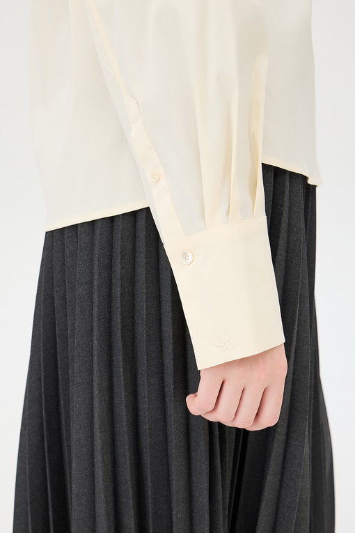 https://img.benettonmall.com/PARTS/KS/24F/SAWS37461BE_MB_D4.jpg