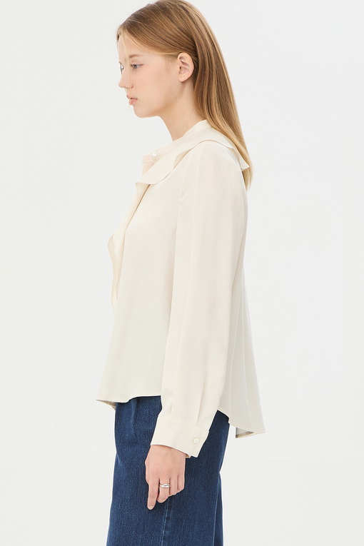 https://img.benettonmall.com/PARTS/KS/24F/SAWS40461CR_MB_D1.jpg