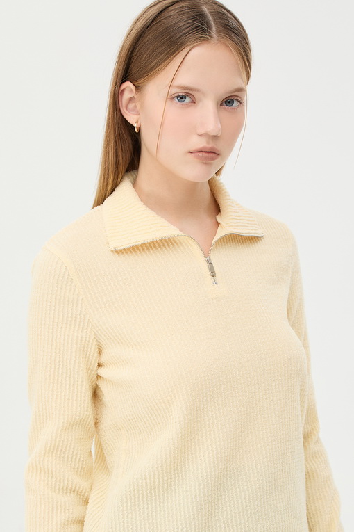 https://img.benettonmall.com/PARTS/KS/24F/SAWS42461YE_MB_D3.jpg