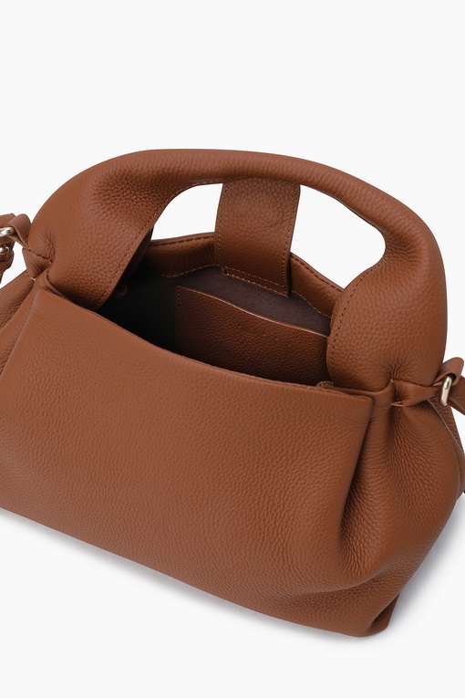 https://img.benettonmall.com/PARTS/KS/24F/SCBG05441CA_MB_D3.jpg