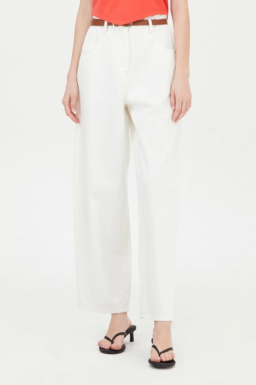 https://img.benettonmall.com/PARTS/KS/24S/SADP35431WH_MB.jpg