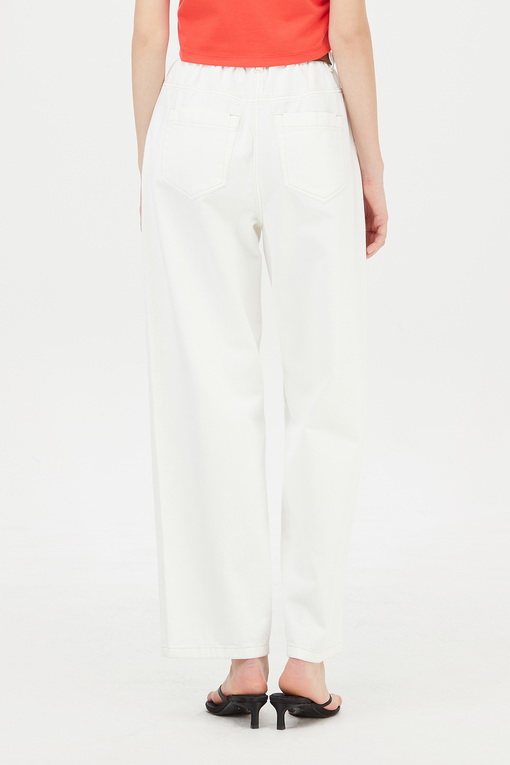 https://img.benettonmall.com/PARTS/KS/24S/SADP35431WH_MB_D2.jpg