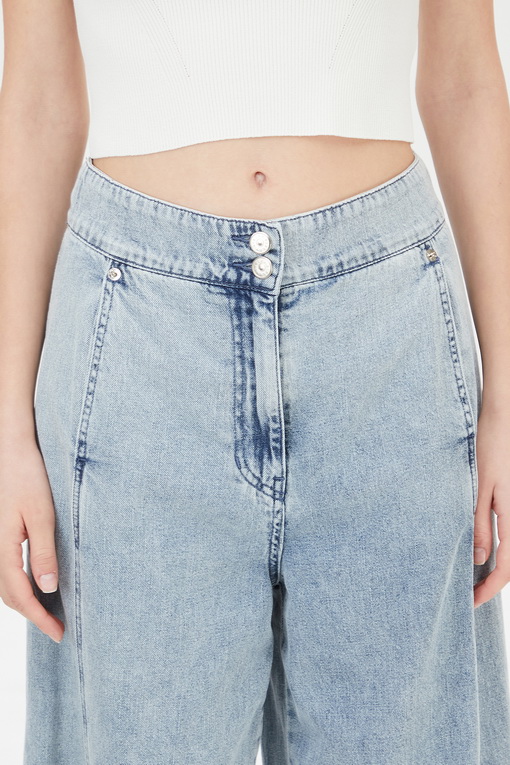 https://img.benettonmall.com/PARTS/KS/24S/SADP38431BL_MB_D3.jpg