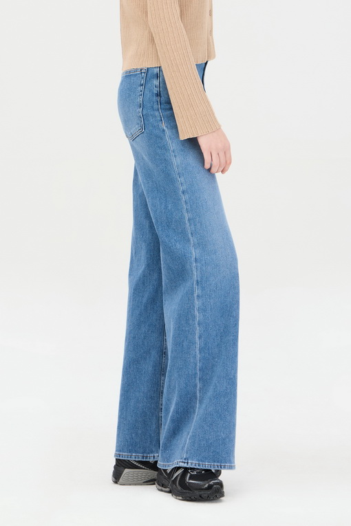https://img.benettonmall.com/PARTS/KS/24S/SADP41431BL_MB_D1.jpg