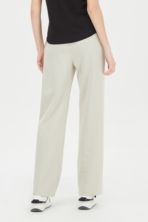 https://img.benettonmall.com/PARTS/KS/24S/SAPT38431BE_MB_D2.jpg