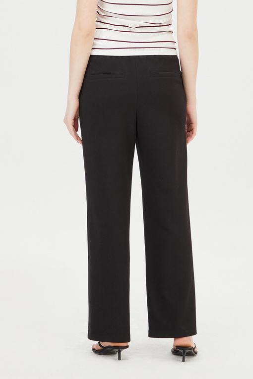 https://img.benettonmall.com/PARTS/KS/24S/SAPT38431BK_MB_D2.jpg