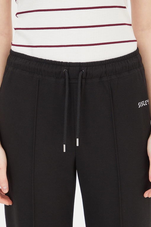 https://img.benettonmall.com/PARTS/KS/24S/SAPT38431BK_MB_D3.jpg