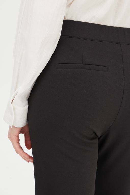 https://img.benettonmall.com/PARTS/KS/24S/SAPT80431BK_MB_D4.jpg