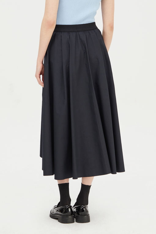 https://img.benettonmall.com/PARTS/KS/24S/SASK33431DN_MB_D2.jpg
