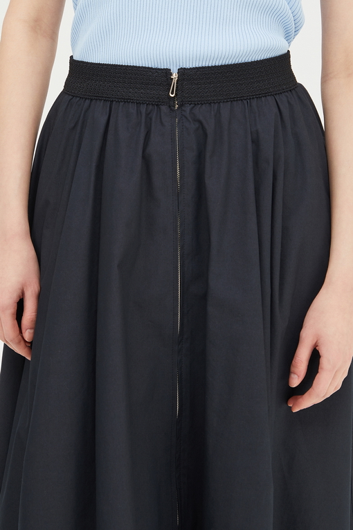 https://img.benettonmall.com/PARTS/KS/24S/SASK33431DN_MB_D3.jpg