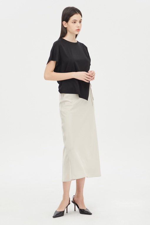 https://img.benettonmall.com/PARTS/KS/24S/SATS47431BK_MB_D5.jpg