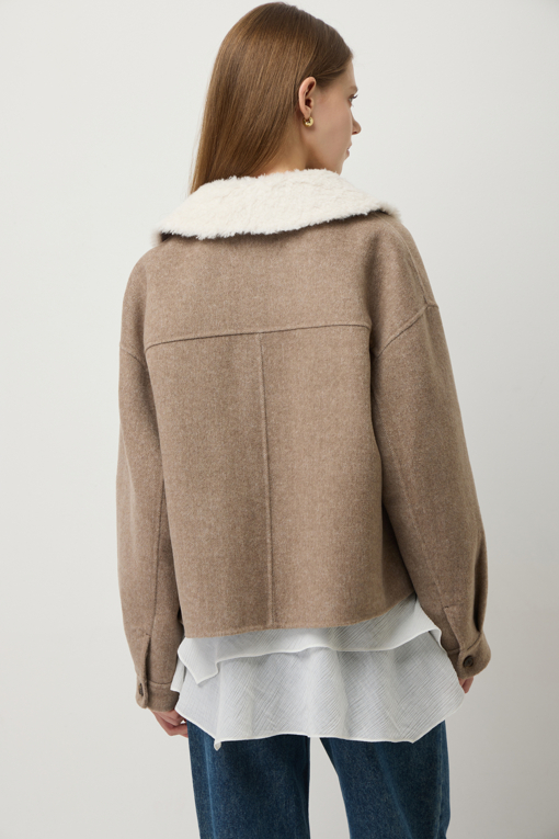 https://img.benettonmall.com/PARTS/KS/25F/SACTE1561BG_MB_D4.jpg