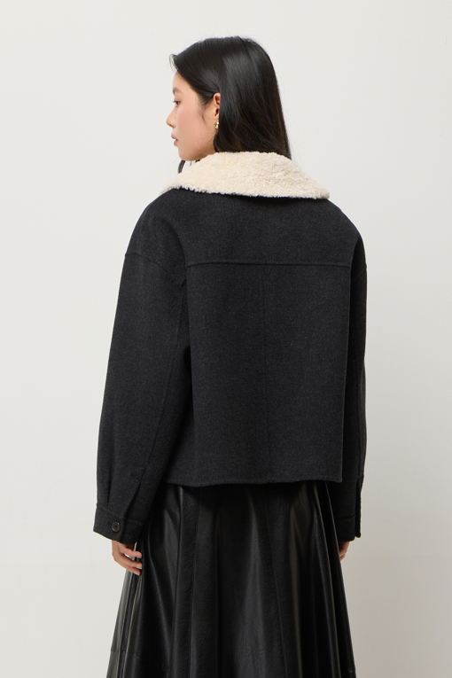 https://img.benettonmall.com/PARTS/KS/25F/SACTE1561BK_MB_D2.jpg