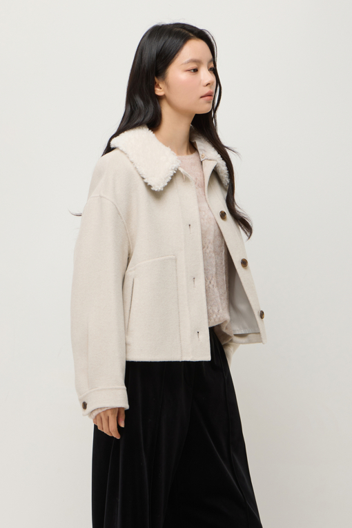 https://img.benettonmall.com/PARTS/KS/25F/SACTE1561IV_MB_D1.jpg