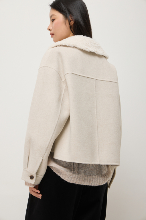 https://img.benettonmall.com/PARTS/KS/25F/SACTE1561IV_MB_D4.jpg