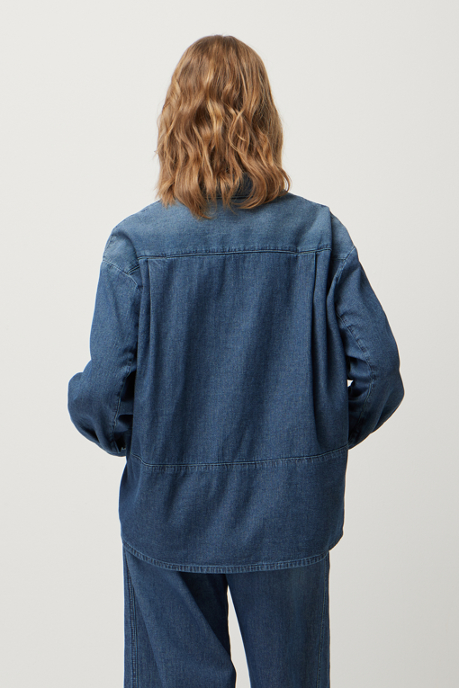 https://img.benettonmall.com/PARTS/KS/25F/SADK32561BL_MB_D2.jpg