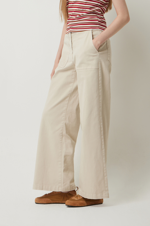https://img.benettonmall.com/PARTS/KS/25F/SADP02541BG_MB_D1.jpg