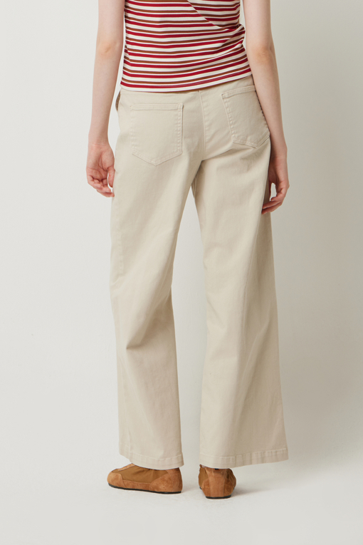 https://img.benettonmall.com/PARTS/KS/25F/SADP02541BG_MB_D2.jpg