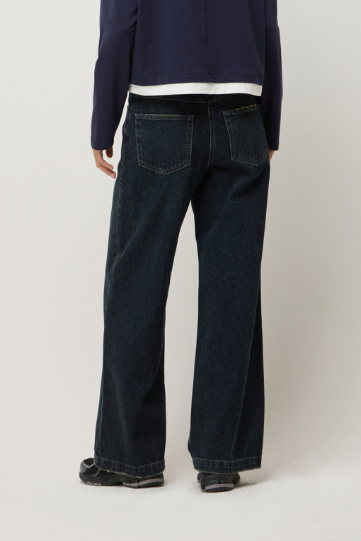 https://img.benettonmall.com/PARTS/KS/25F/SADP33561DB_MB_D2.jpg