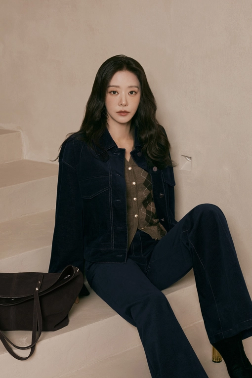https://img.benettonmall.com/PARTS/KS/25F/SAJK32561DN_MB.jpg