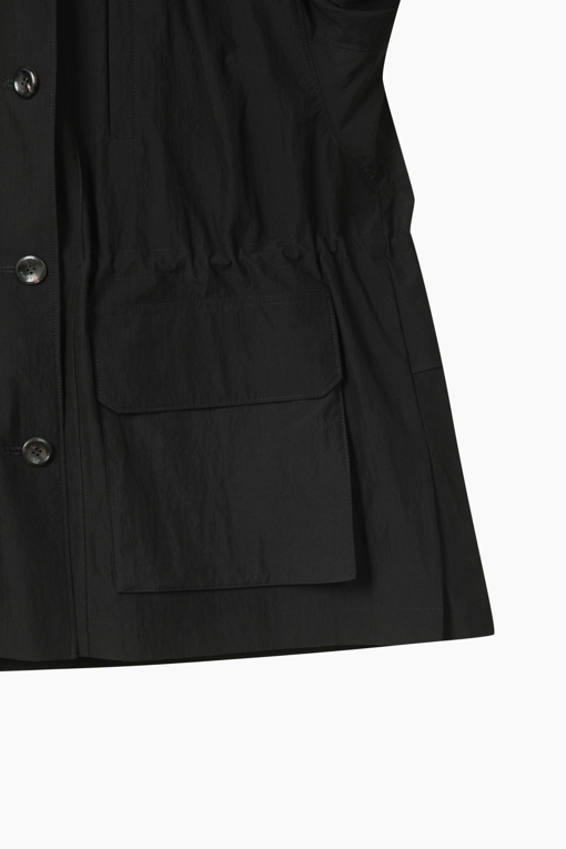 https://img.benettonmall.com/PARTS/KS/25F/SAJP33561BK_MB_D3.jpg