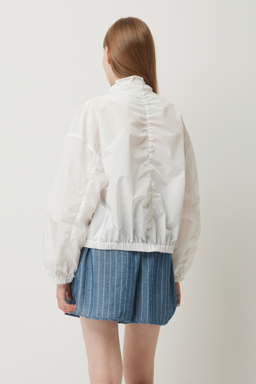 https://img.benettonmall.com/PARTS/KS/25F/SAJPE1541WH_MB_D2.jpg