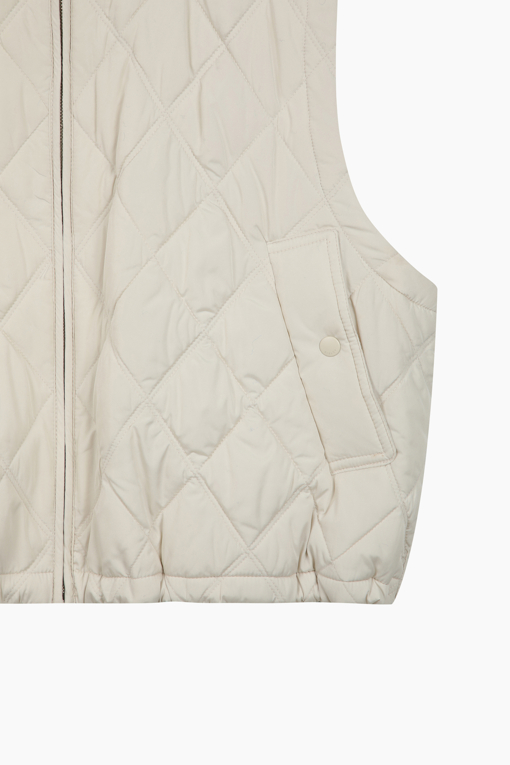 https://img.benettonmall.com/PARTS/KS/25F/SAJPE3561IV_MB_D3.jpg