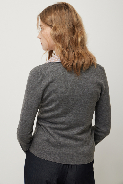https://img.benettonmall.com/PARTS/KS/25F/SAKC02541GR_MB_D4.jpg